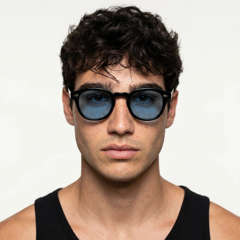 Black & Blue